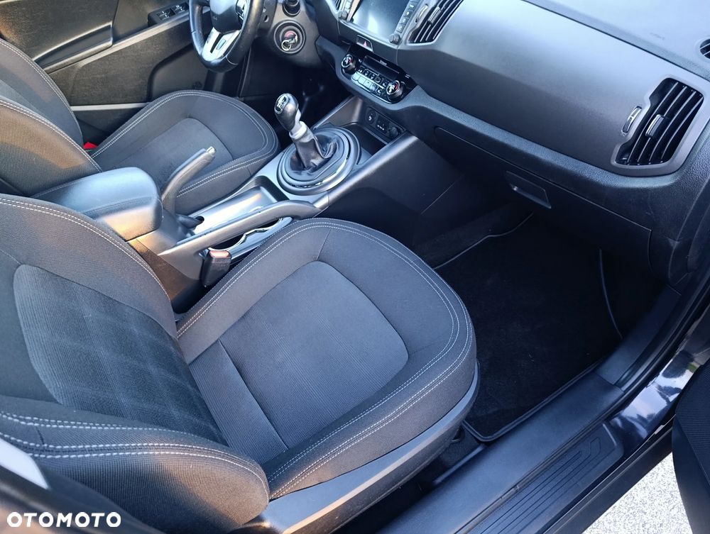 Kia Sportage 2.0 CRDI 4WD Fifa World Cup Edition - 7