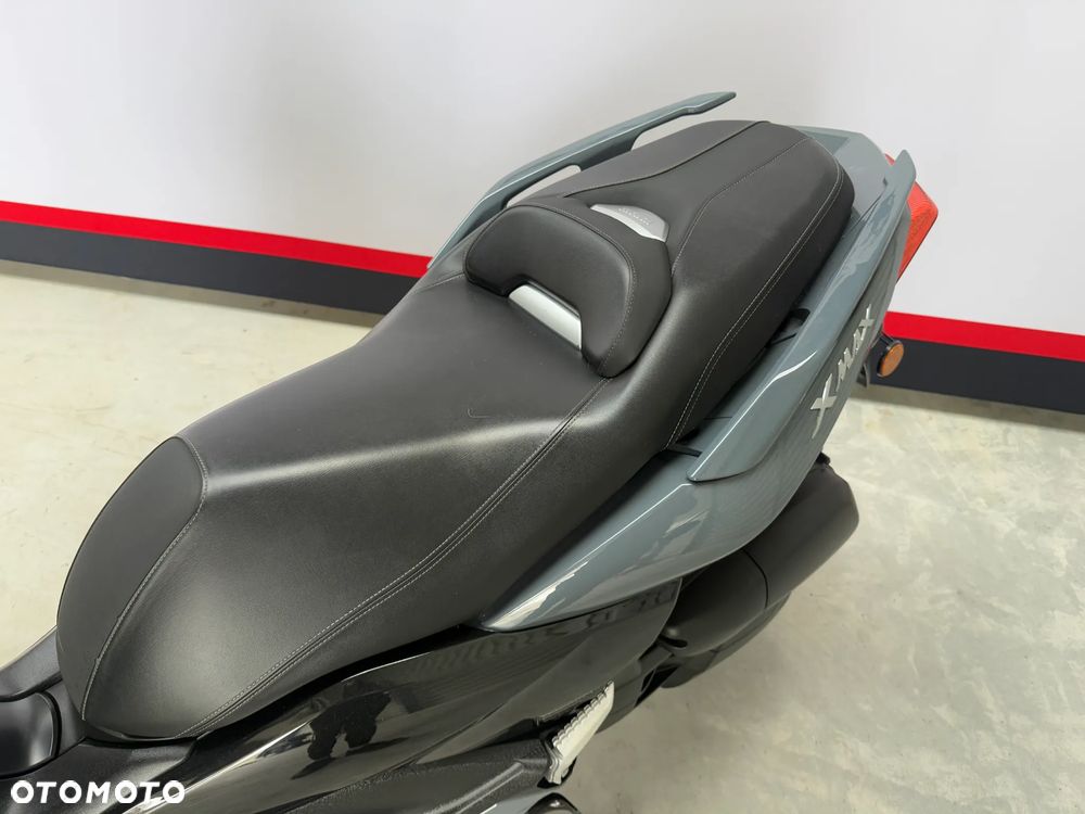 Yamaha X-max - 16