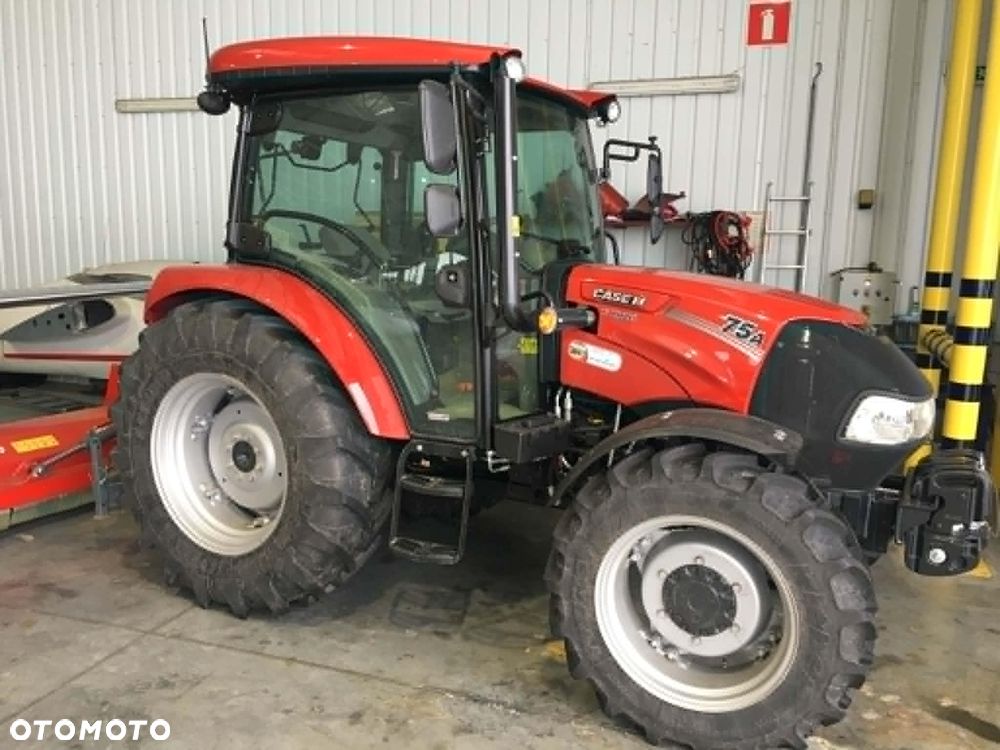 Case IH Farmall 75A - 2