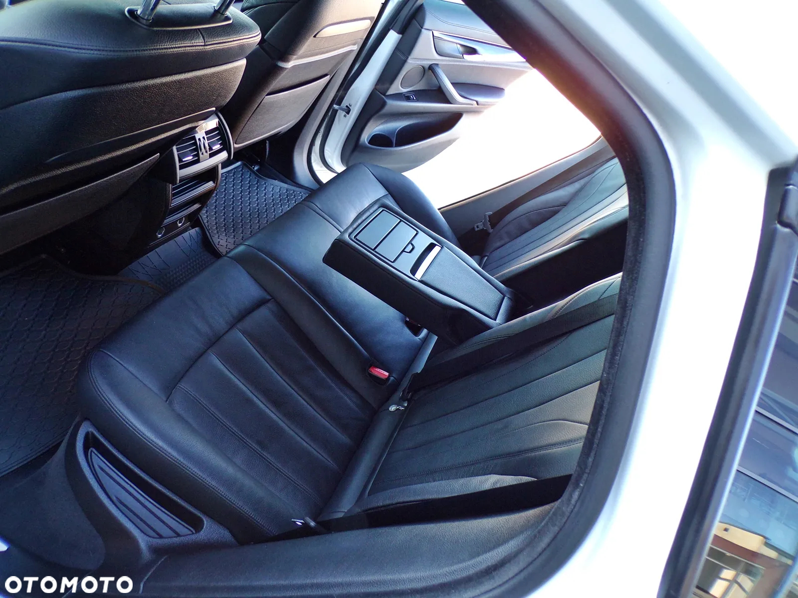 BMW X6 xDrive30d - 29