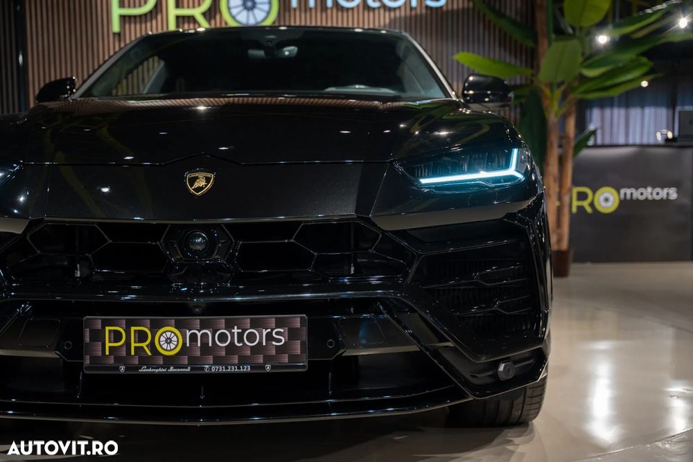 Lamborghini URUS - 10