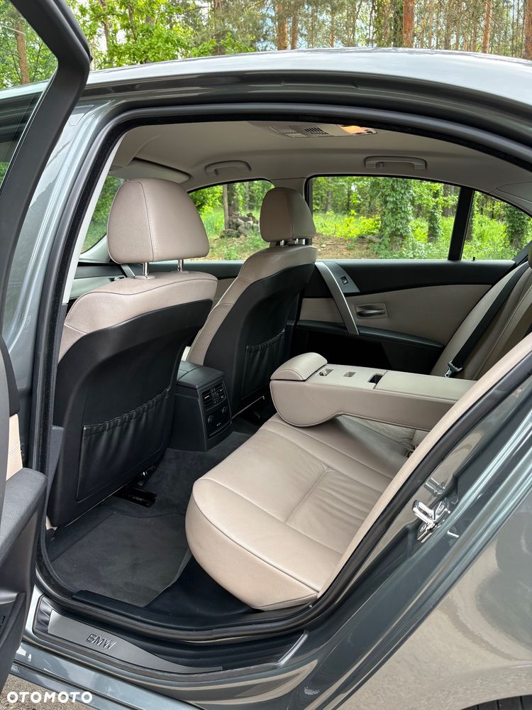 BMW Seria 5 520d - 8