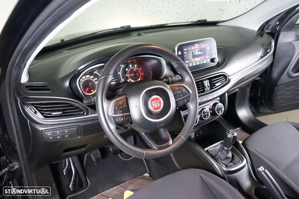 Fiat Tipo Station Wagon 1.3 M-Jet Lounge - 16