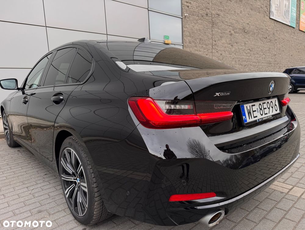 BMW Seria 3 320i xDrive M Sport - 14