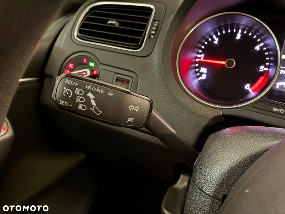 Volkswagen Polo - 18