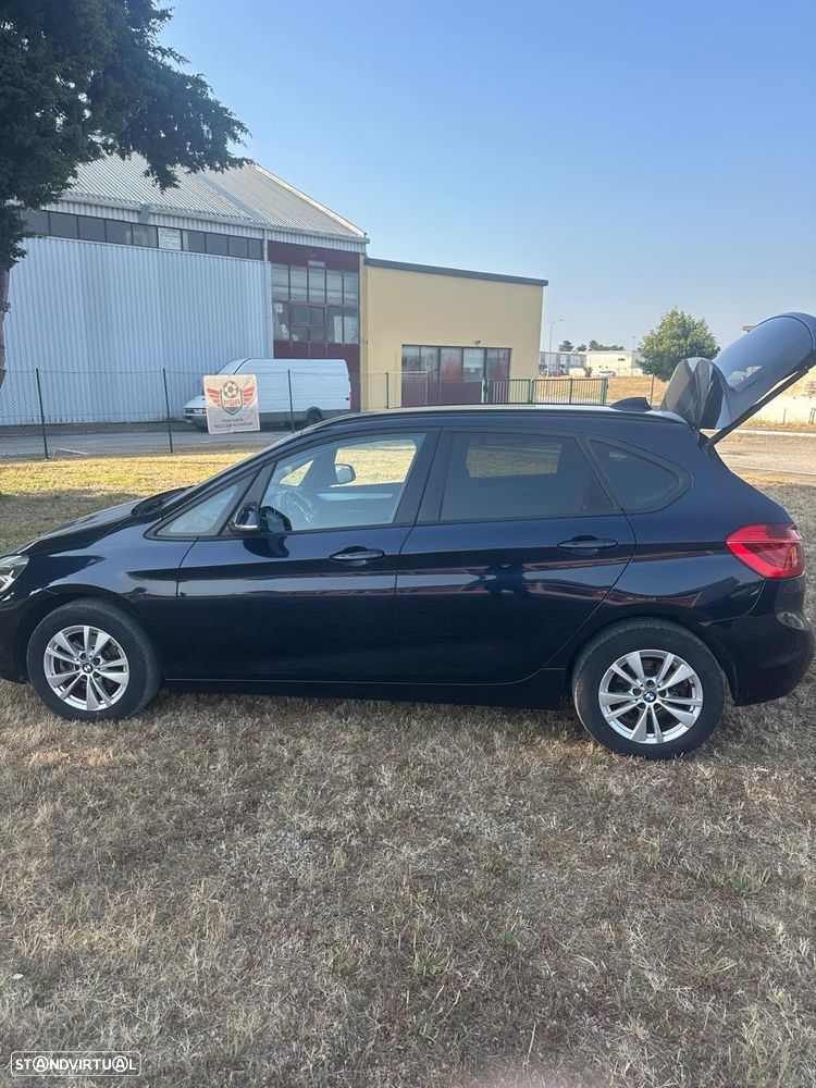 BMW 218 Active Tourer d Auto - 10