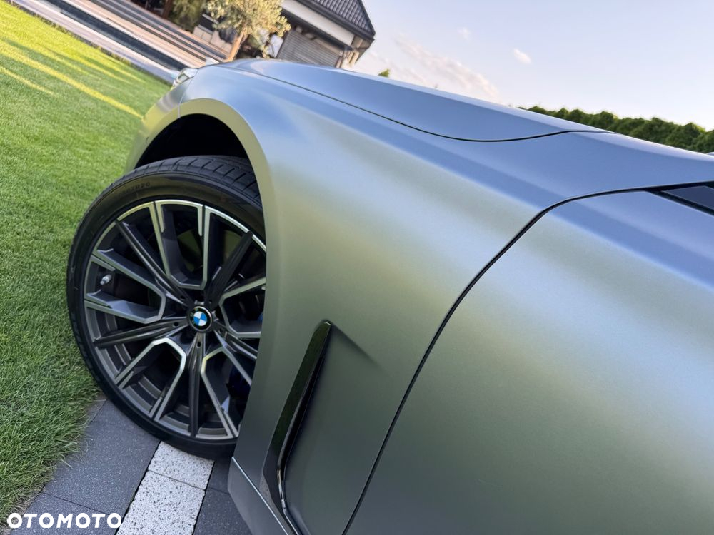 BMW Seria 7 740d xDrive sport - 35