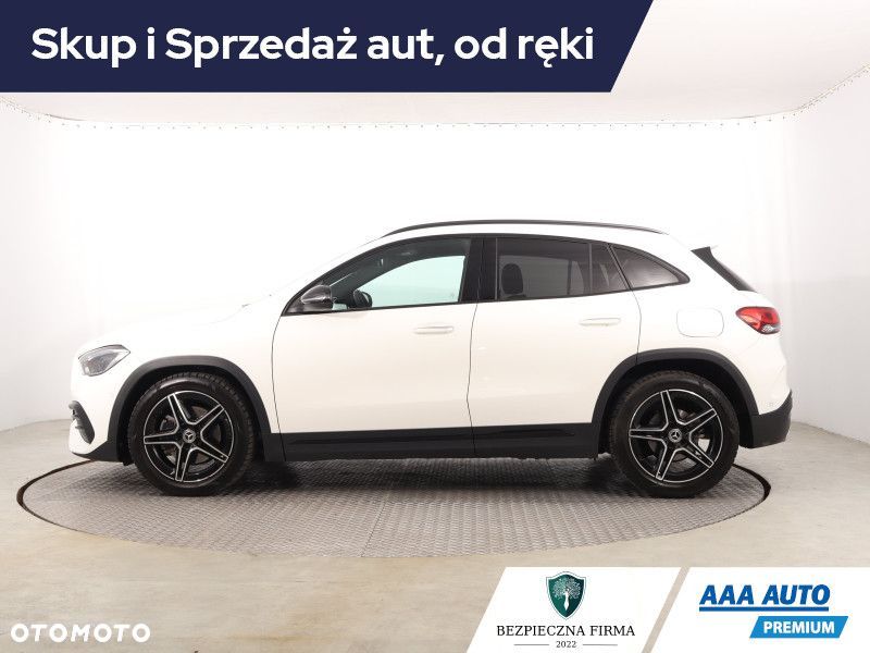 Mercedes-Benz GLA - 3