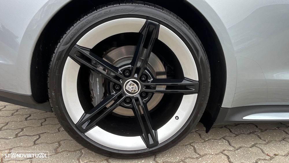 Porsche Taycan Standard - 19