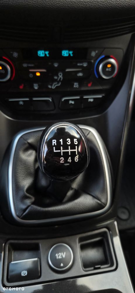 Ford Kuga 1.5 EcoBoost 2x4 Titanium - 31