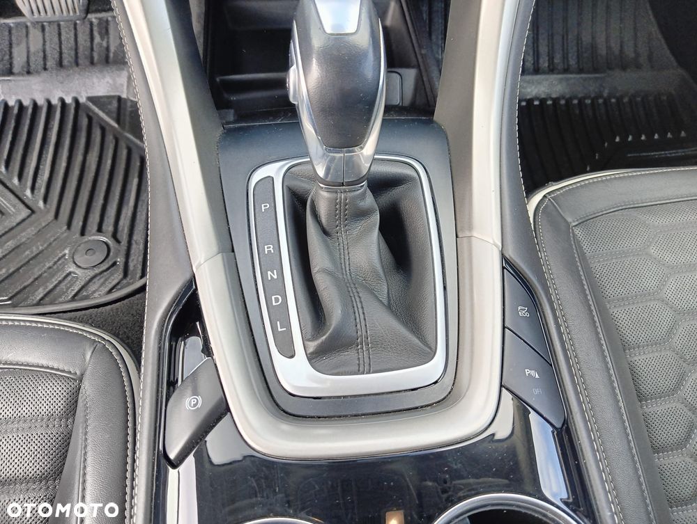 Ford Mondeo 2.0 Hybrid Vignale Plus - 15