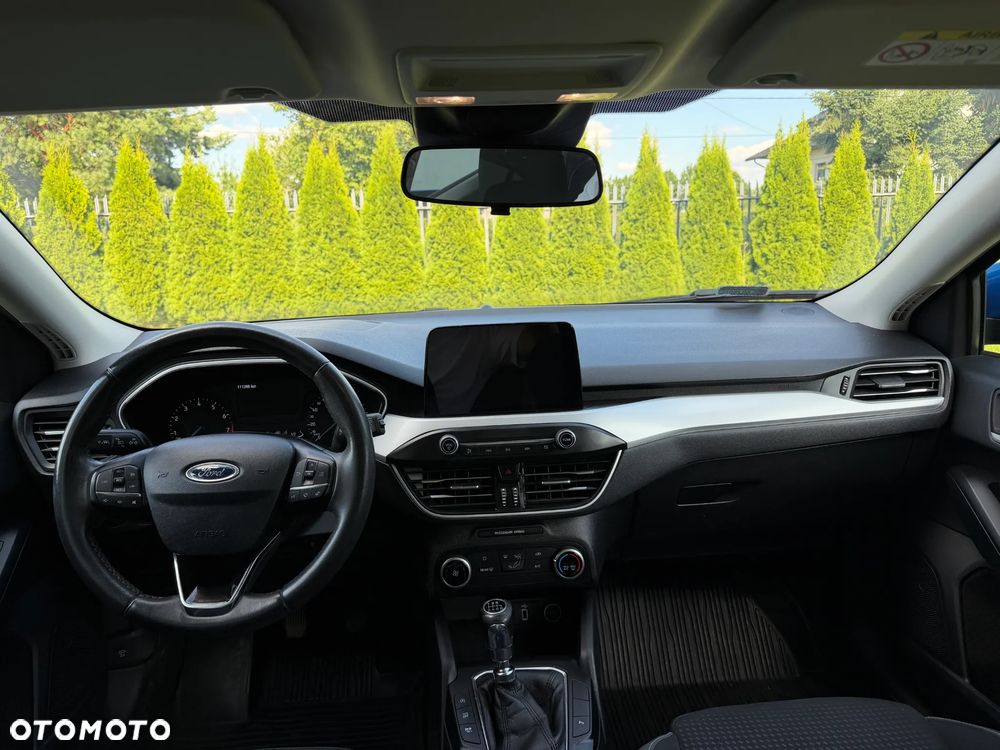 Ford Focus 1.0 EcoBoost Trend Edition - 11