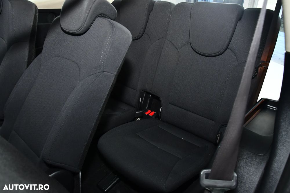 Kia Carens 1.7 DSL Comfort - 14