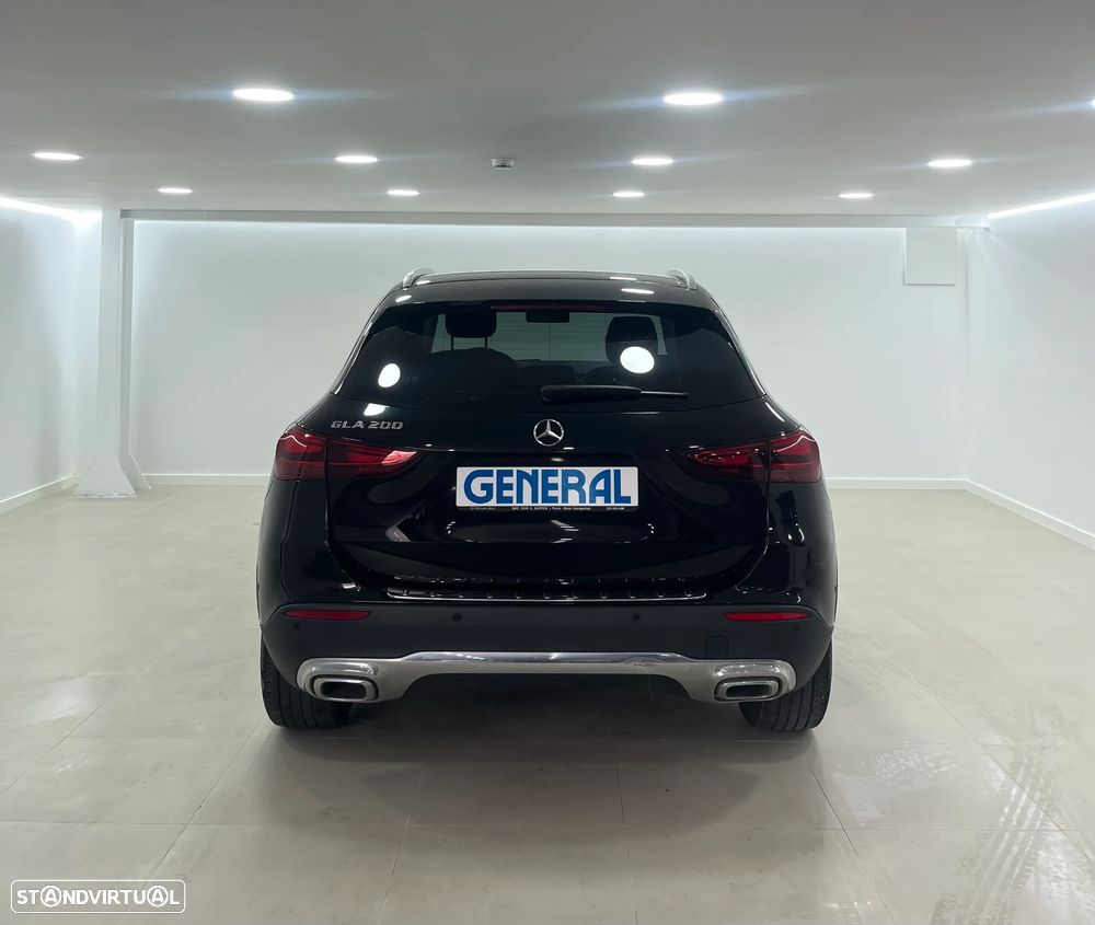 Mercedes-Benz GLA 200 Progressive - 9