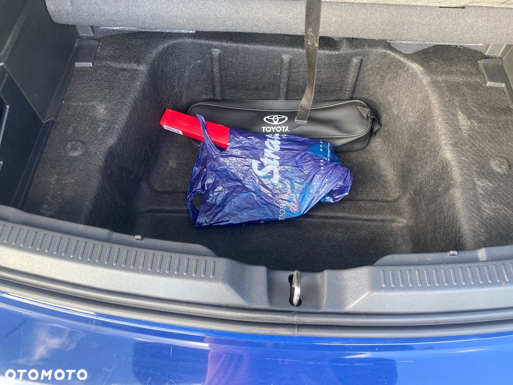 Toyota Verso 1.8 Prestige EU5 MS - 30