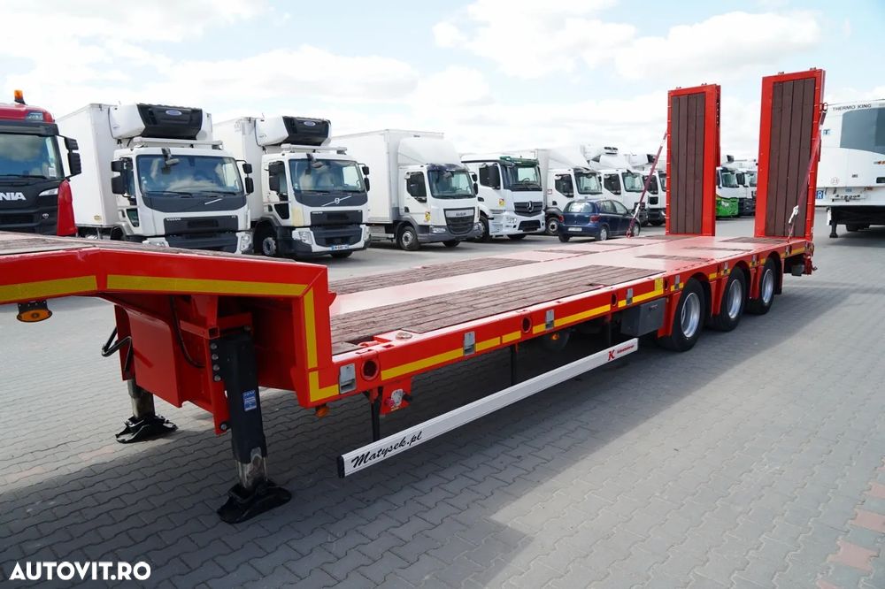 Kaessbohrer REMORCA KASSBOHRER CU BETON JOS / RAMPE HIDRAULICE / 3 AXE / LĂRGIRE - 13