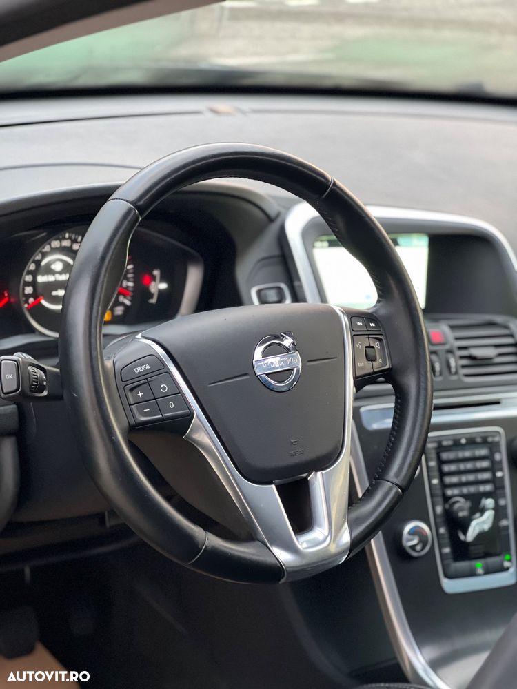 Volvo XC 60 D4 Geartronic Momentum - 8
