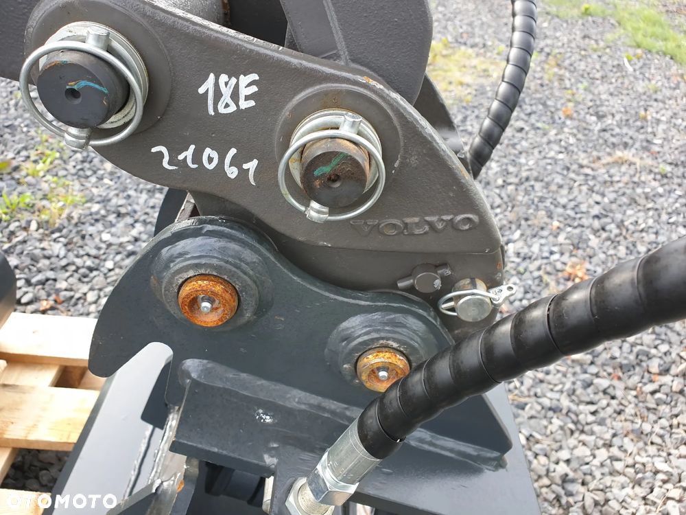 Volvo EC18E, DŁUGIE RAMIĘ, DODATKOWA PRZECIWWAGA, ROZSUWANE GĄSIENICE, 3 ŁYŻKI + SZYBKOZŁĄCZE VOLVO, NOWA DOSTĘPNA OD RĘKI, GWARANCJA Volvo Polska - 23