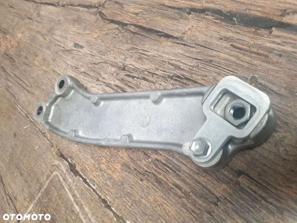 Uchwyt mocowanie tłumika Yamaha XV1900 CFD Star Eluder Venture - 7