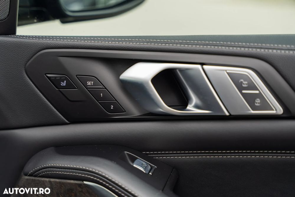 BMW X7 - 23