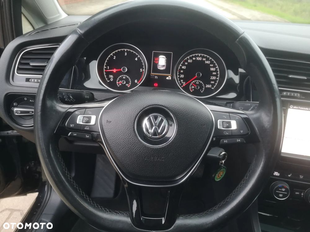 Volkswagen Golf 1.6 TDI DPF Highline - 11