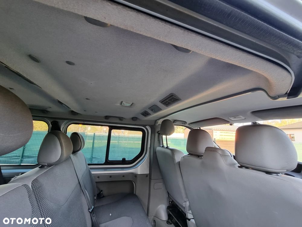 Opel Vivaro L2H1 2.9t - 12