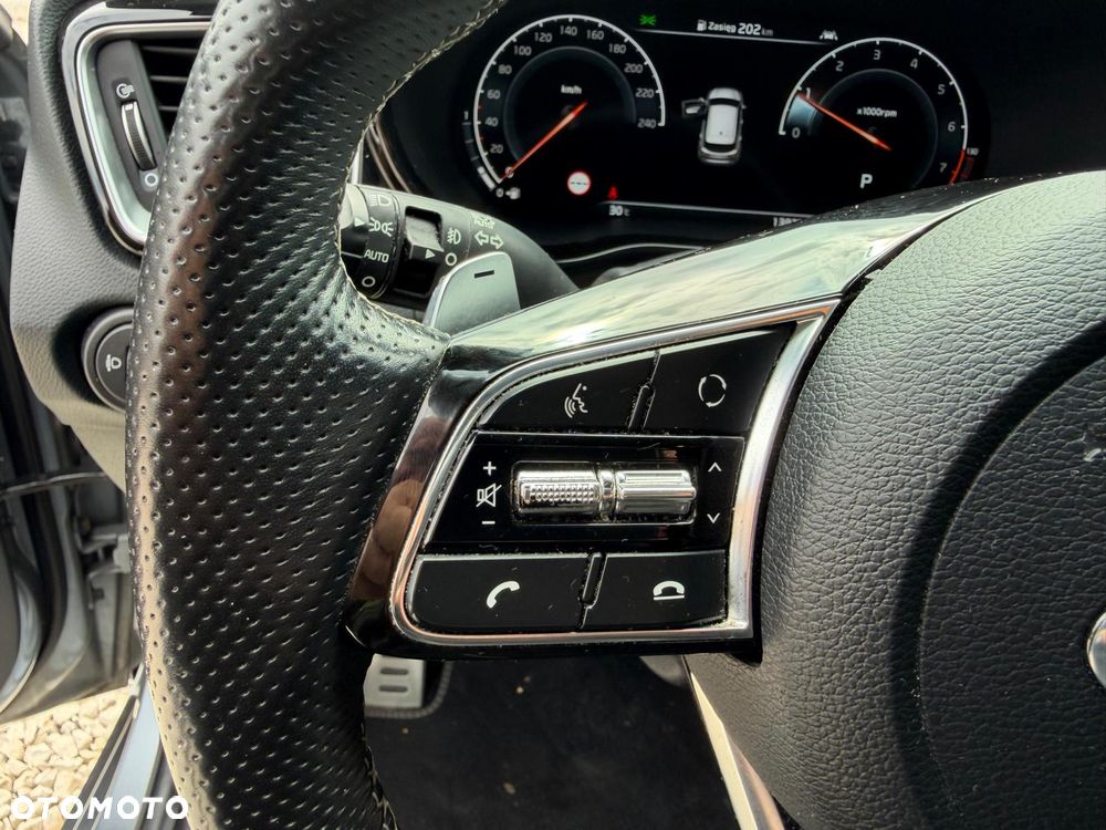Kia ProCeed 1.5 T-GDI DCT7 OPF GT LINE - 22