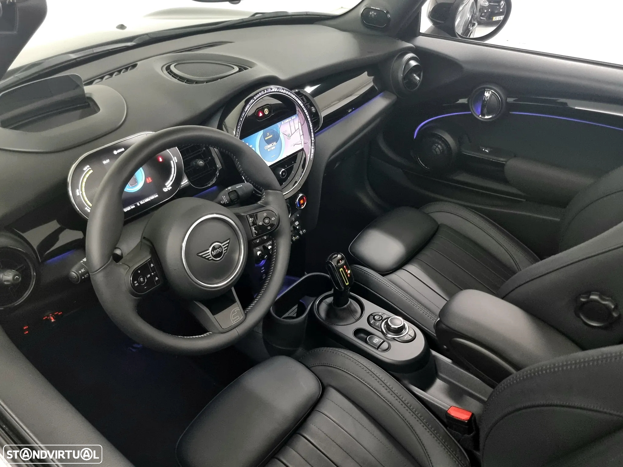 MINI Cabrio Cooper SE - 18