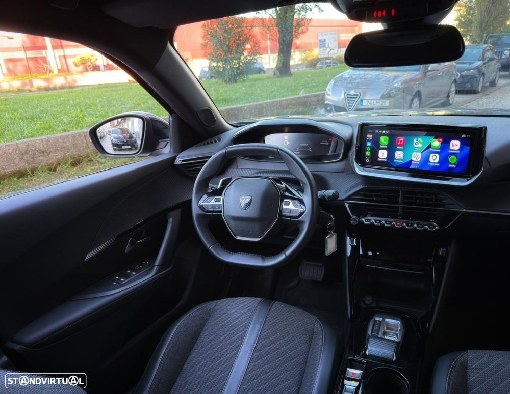 Peugeot 2008 1.2 Hybrid Allure e-DCS6 - 17