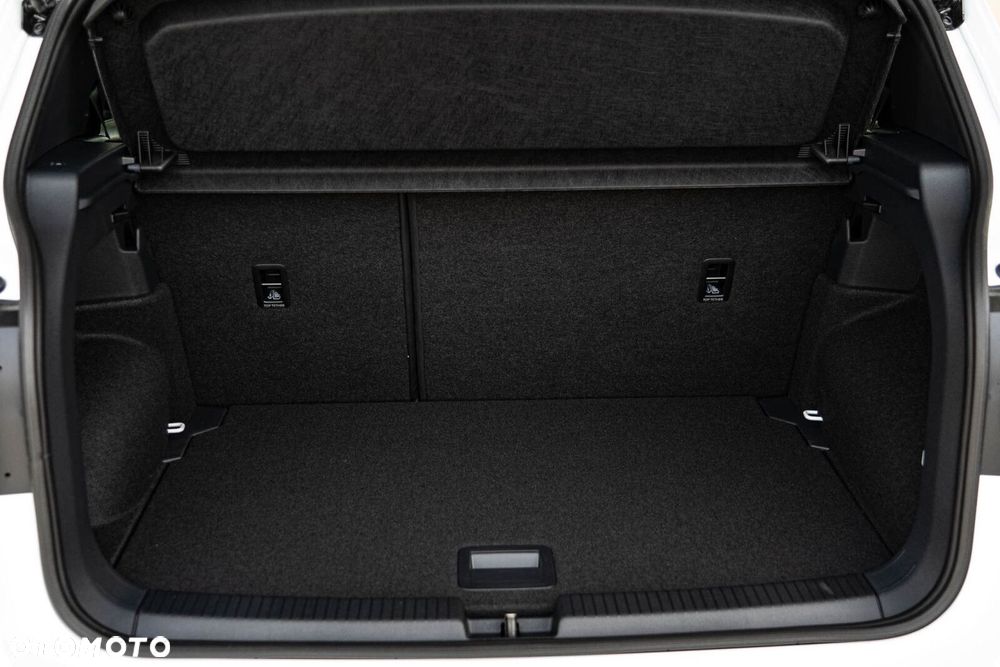 Volkswagen T-Cross - 27