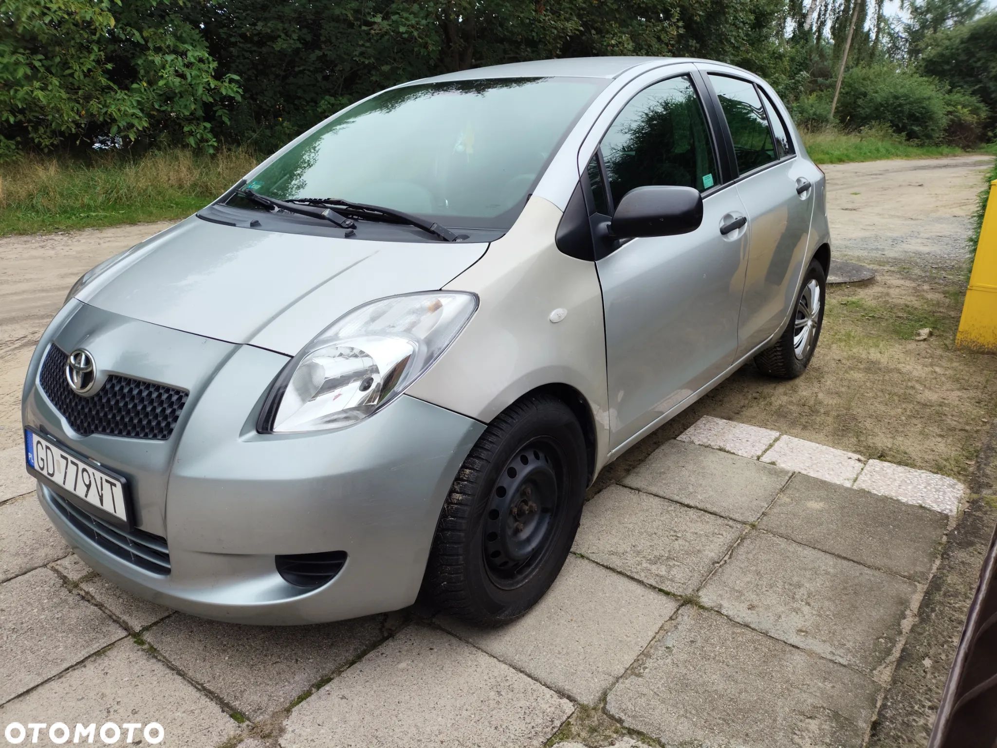 Toyota Yaris - 1