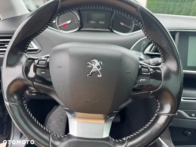 Peugeot 308 - 11