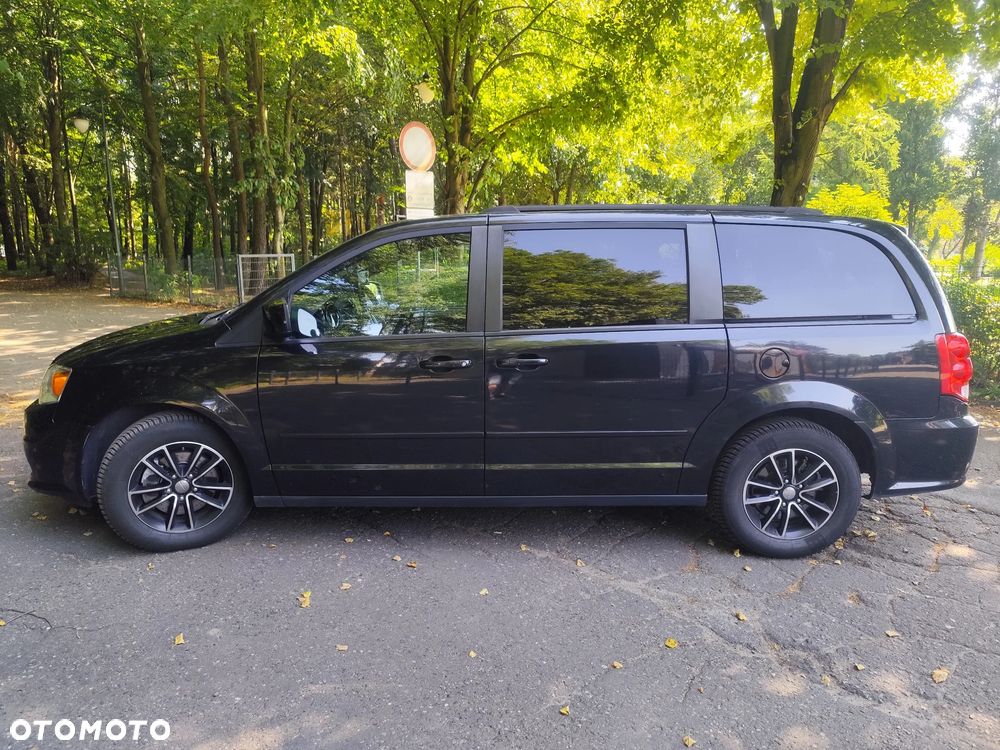 Dodge Grand Caravan 3.6 R/T - 6