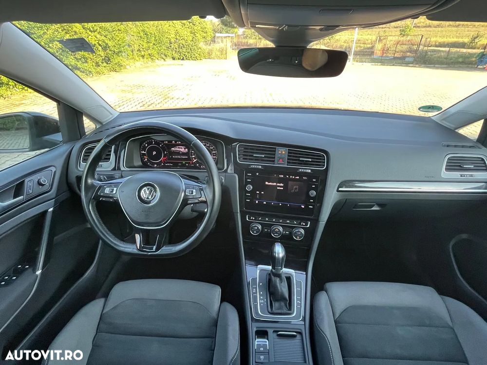 Volkswagen Golf 2.0 BlueTDI DSG Highline - 7