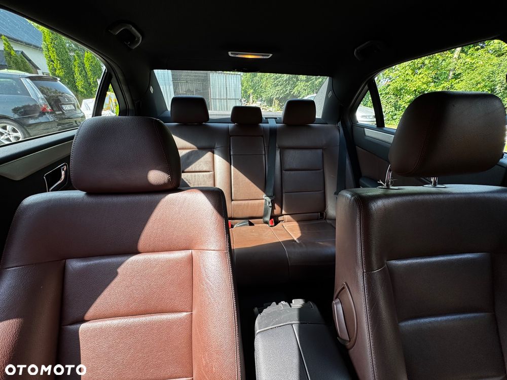 Mercedes-Benz Klasa E 350 CDI BlueEff Avantgarde - 20