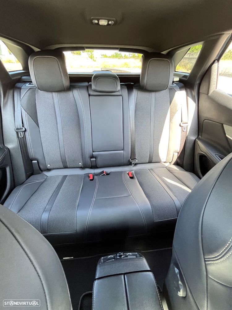 Peugeot 3008 1.6 Hybrid GT Line e-EAT8 - 9