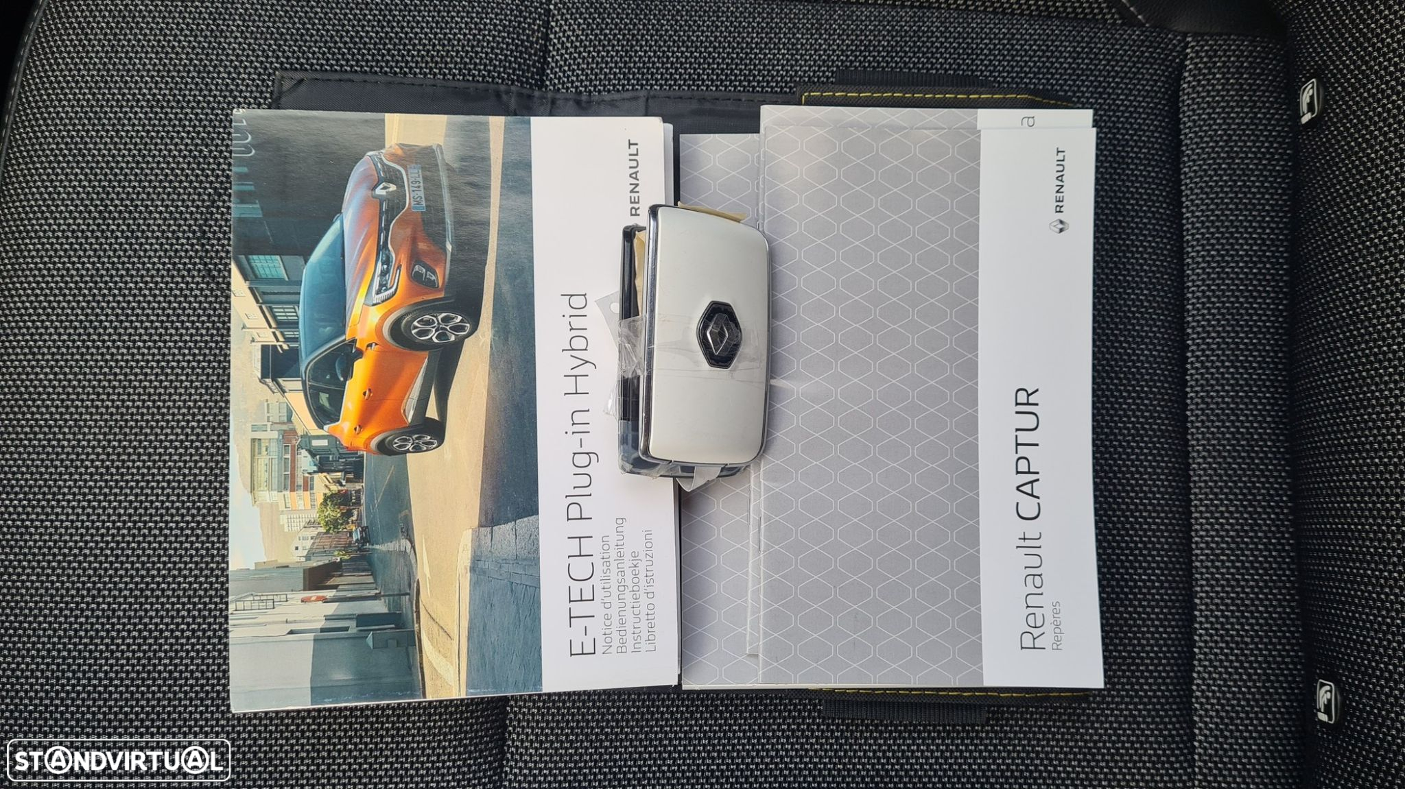 Renault Captur 1.6 E-Tech Plug-In Intens - 57