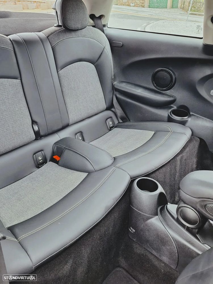 MINI 3 Portas Cooper SD - 23