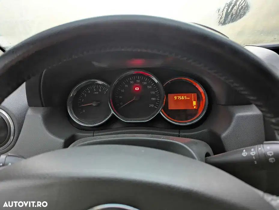 Dacia Duster 1.5 dCi 4x4 Prestige - 5