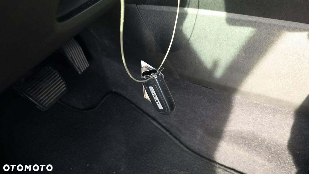 Jeep Compass - 12