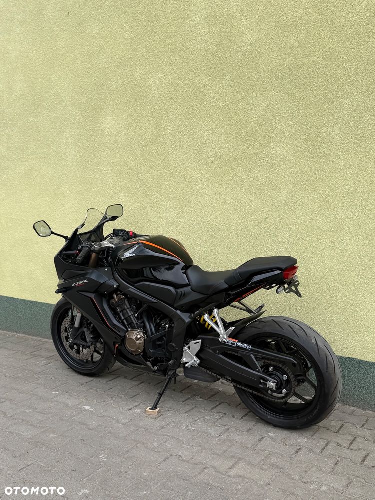 Honda CBR - 19