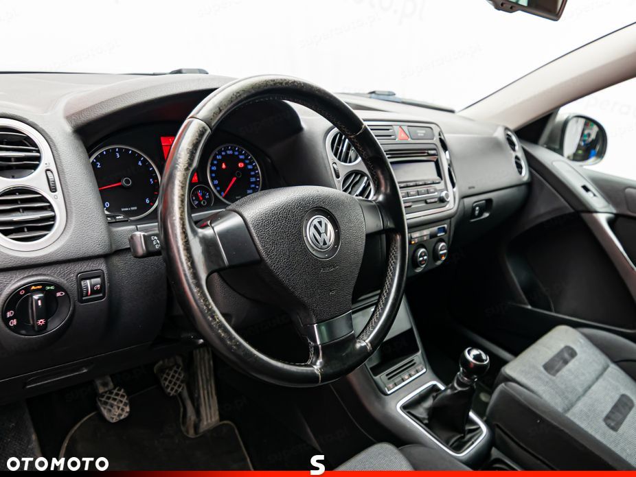 Volkswagen Tiguan - 9