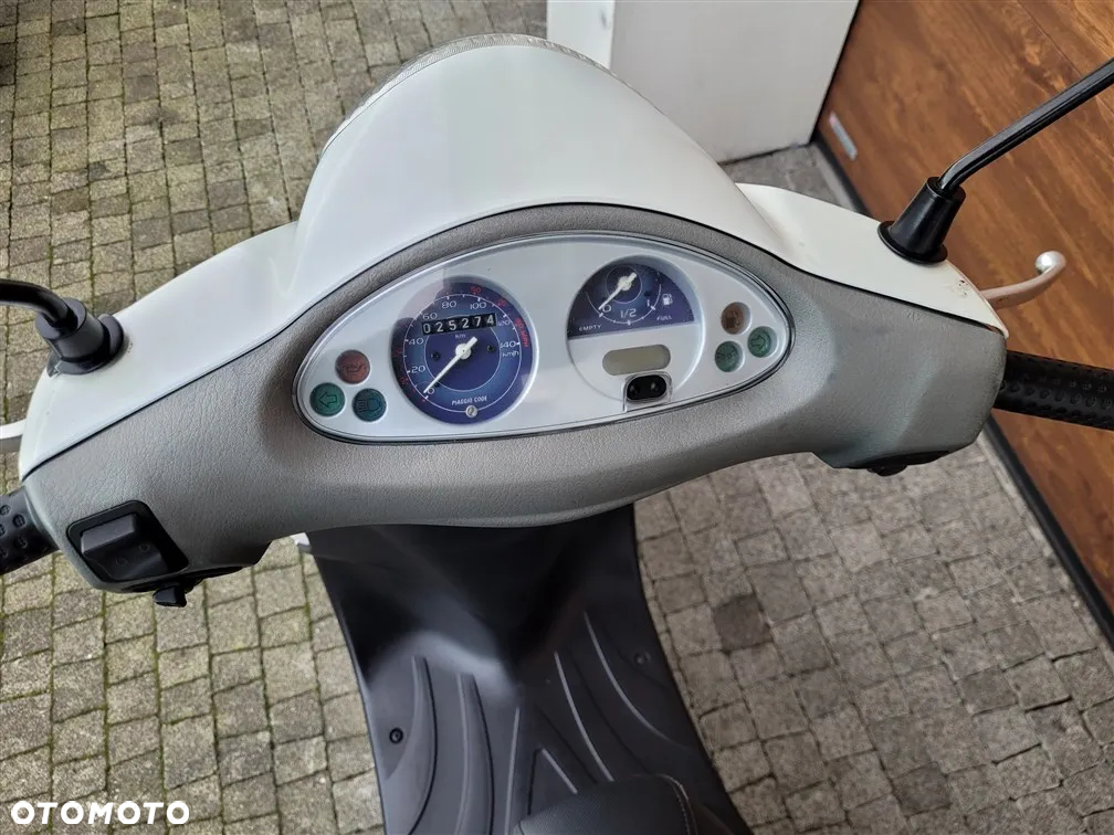Piaggio FLY - 8