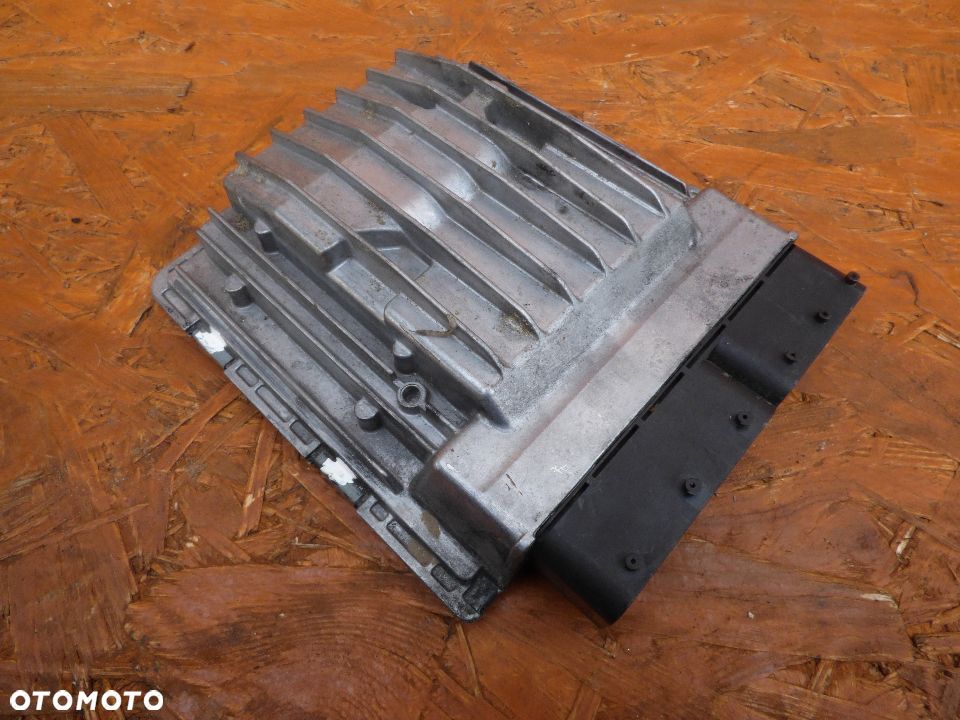 BMW E90 E91 E87 N43 KOMPUTER SILNIKA 7599881 - 1