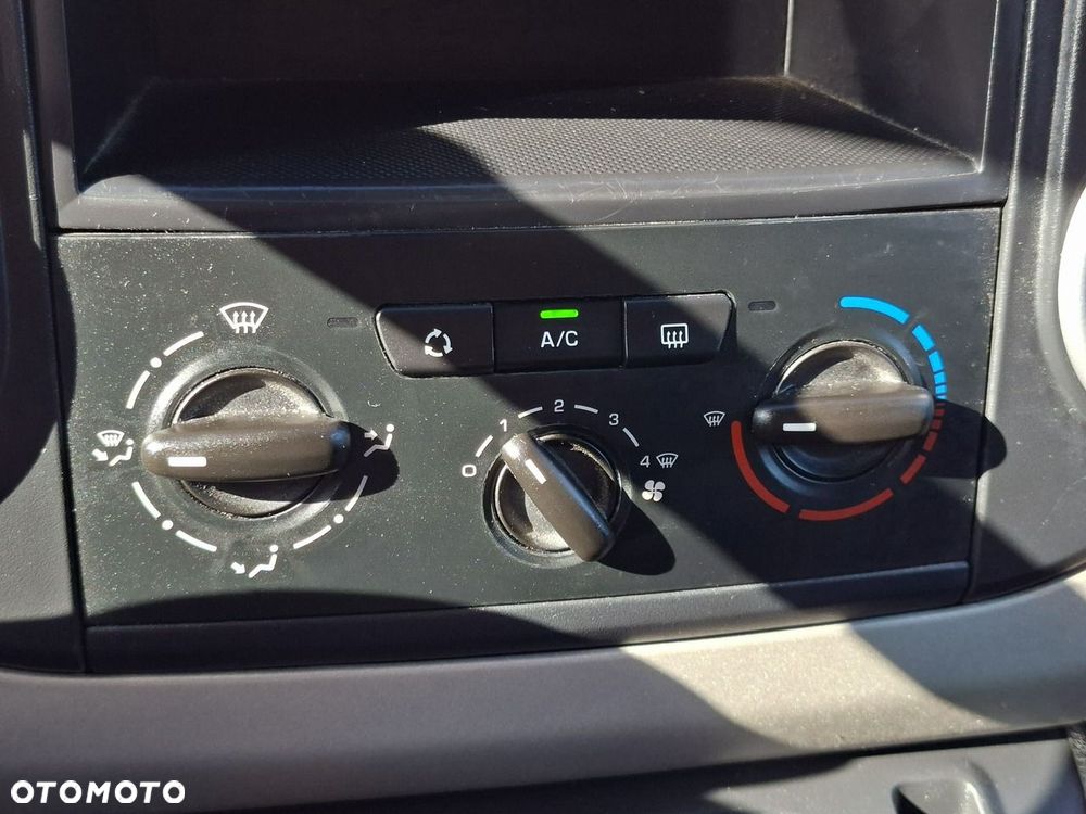 Peugeot Partner 1.6 VTi Active - 18