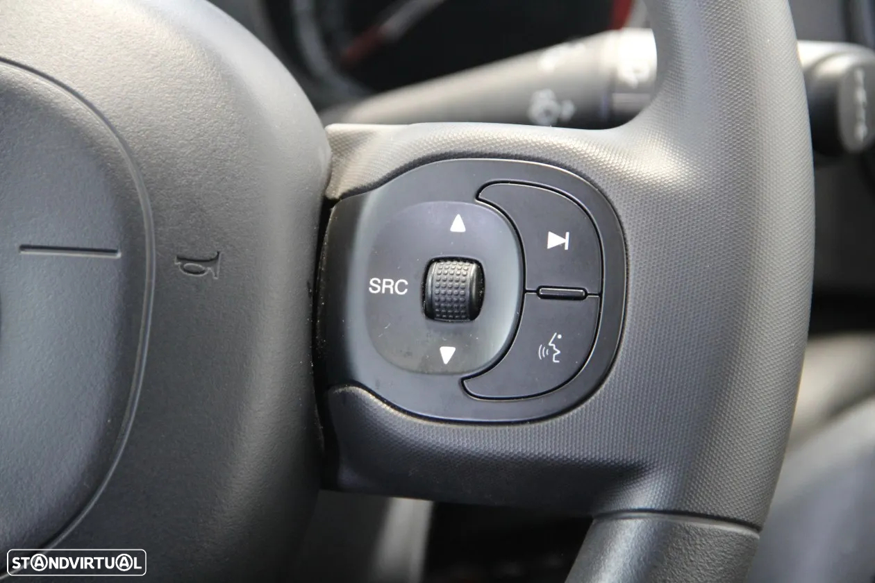 Fiat Panda 1.0 Hybrid City Cross - 11