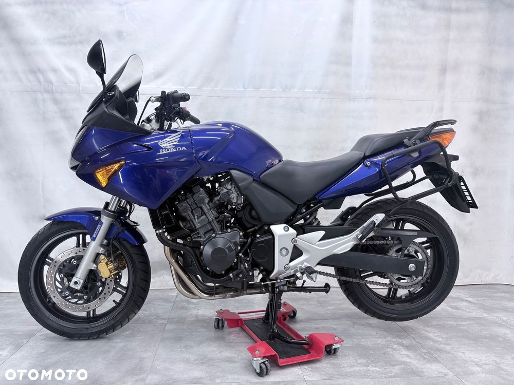 Honda CBF - 2