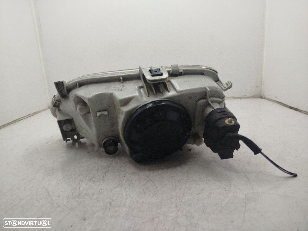 Farol/ Otica Dianteiro Dto Renault Megane I Coach (Da0/1_) - 3