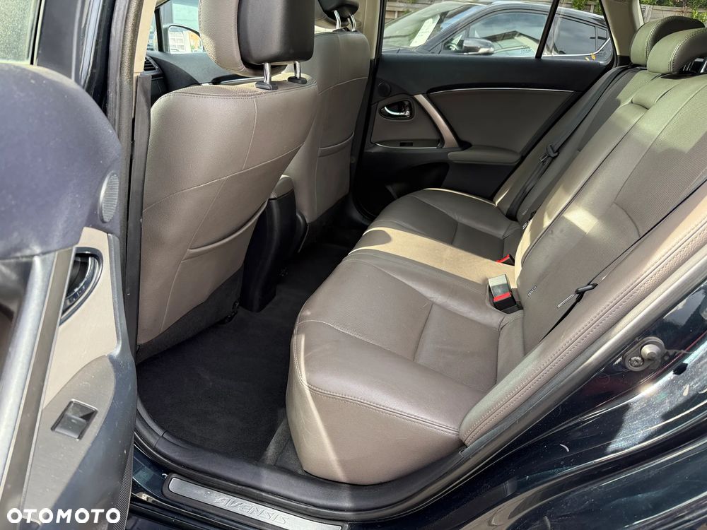 Toyota Avensis 2.0 Prestige MS - 15