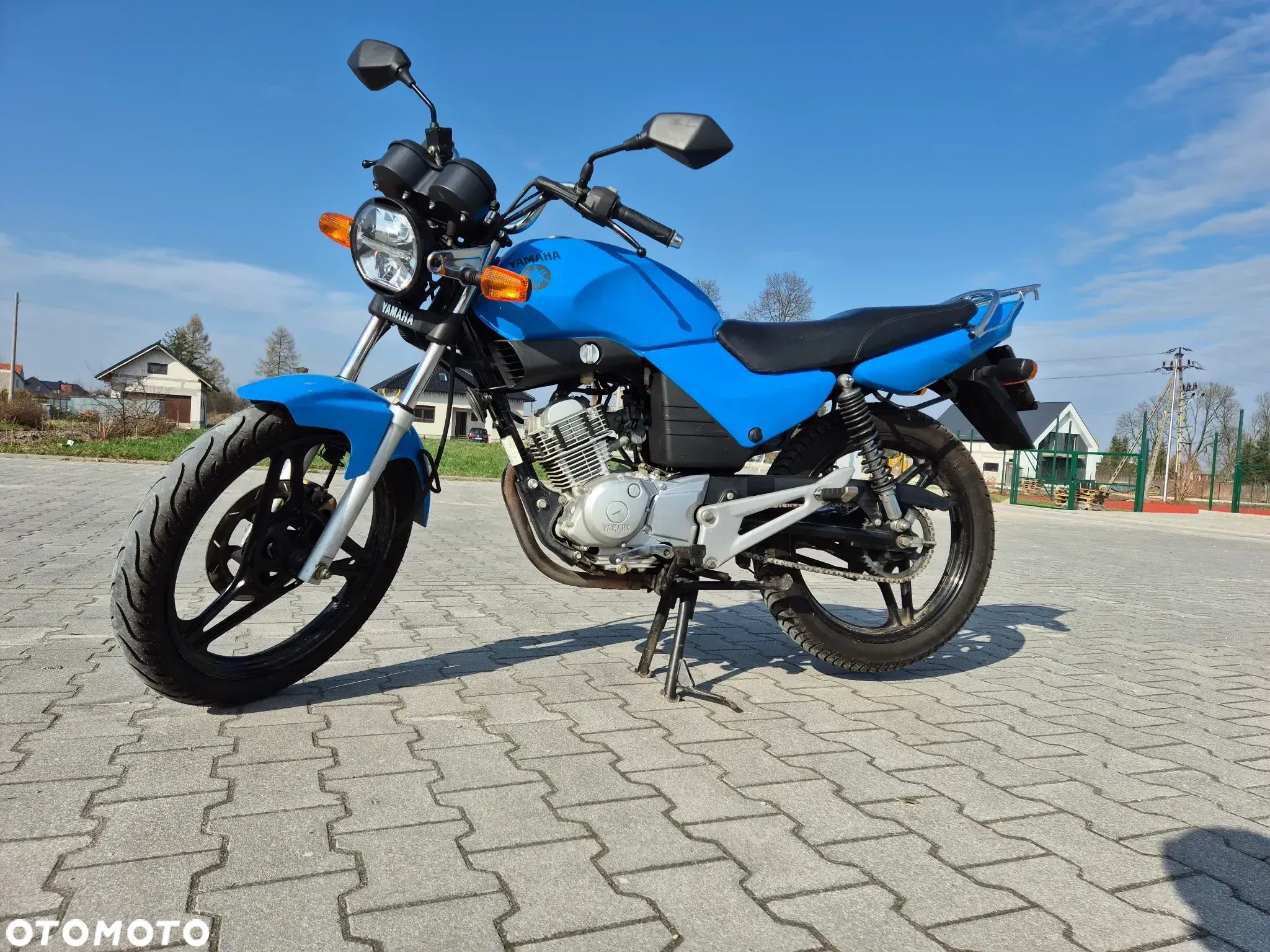 Yamaha YBR - 11